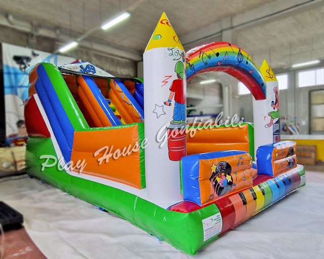 gioco-gonfiabile-scivolo-bambini (3)